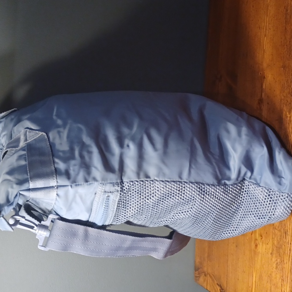 Under Armour large messenger bag - Picture 6 of 16